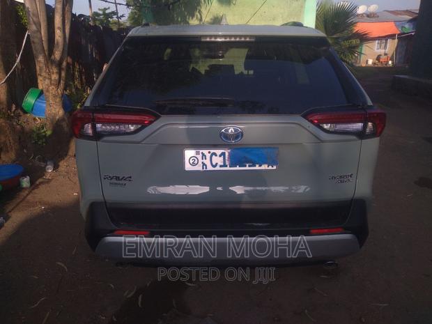 Toyota RAV4 2022 Gray