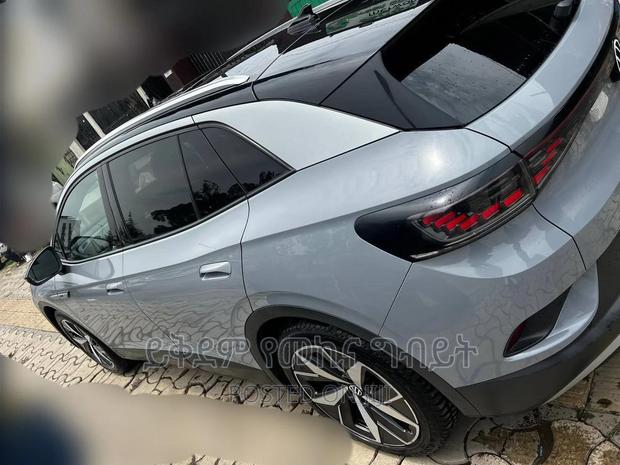Volkswagen ID.4 2023 Gray