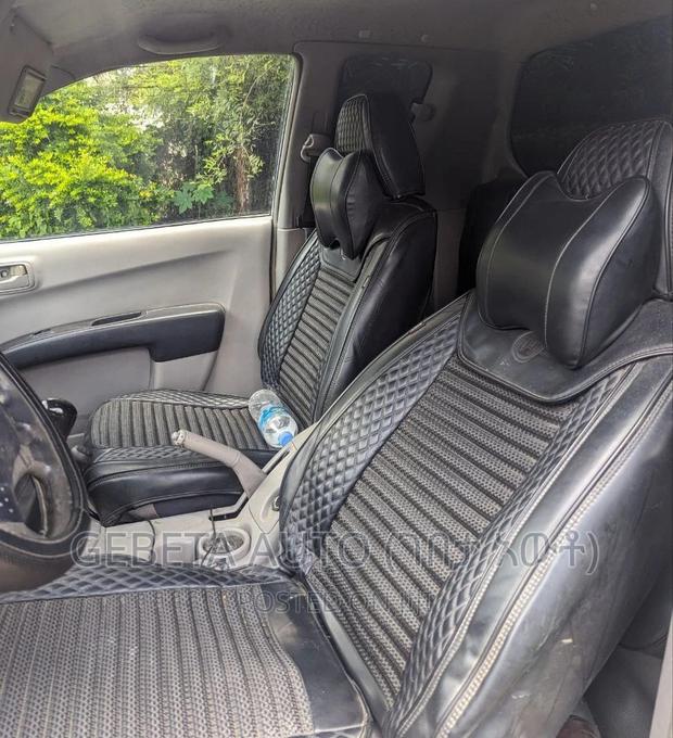 Toyota Hilux Surf 2005 White