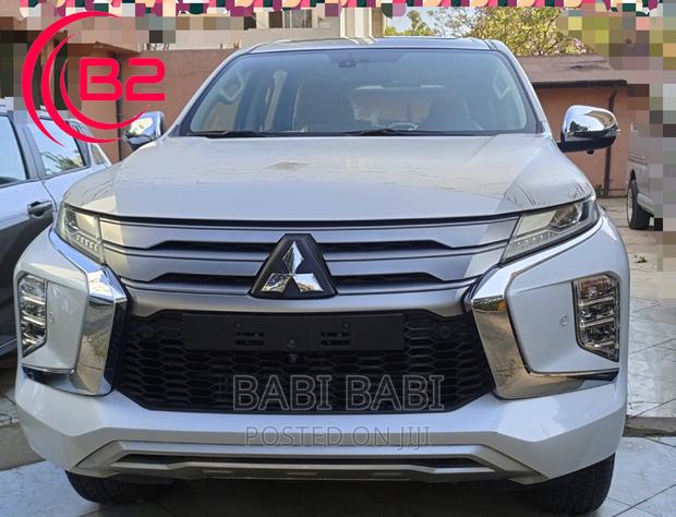 New Mitsubishi Pajero Sport 2023 White