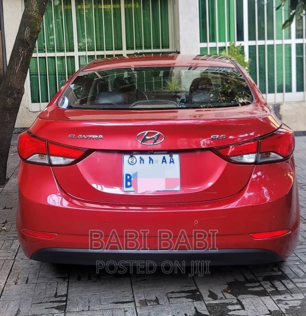 Hyundai Avante 2014 Red