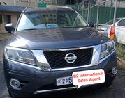 Nissan Pathfinder 2016 Gray for sale