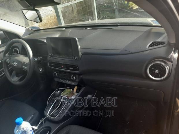 Hyundai Kona 2022 White