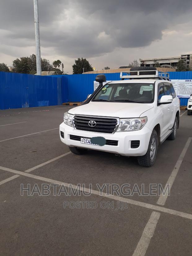 Toyota Land Cruiser 2013 White