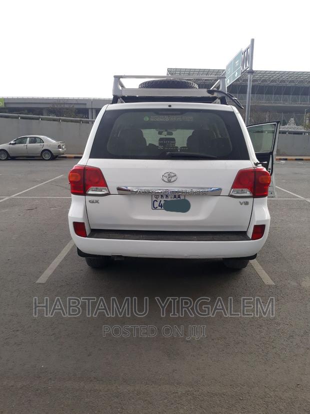 Toyota Land Cruiser 2013 White