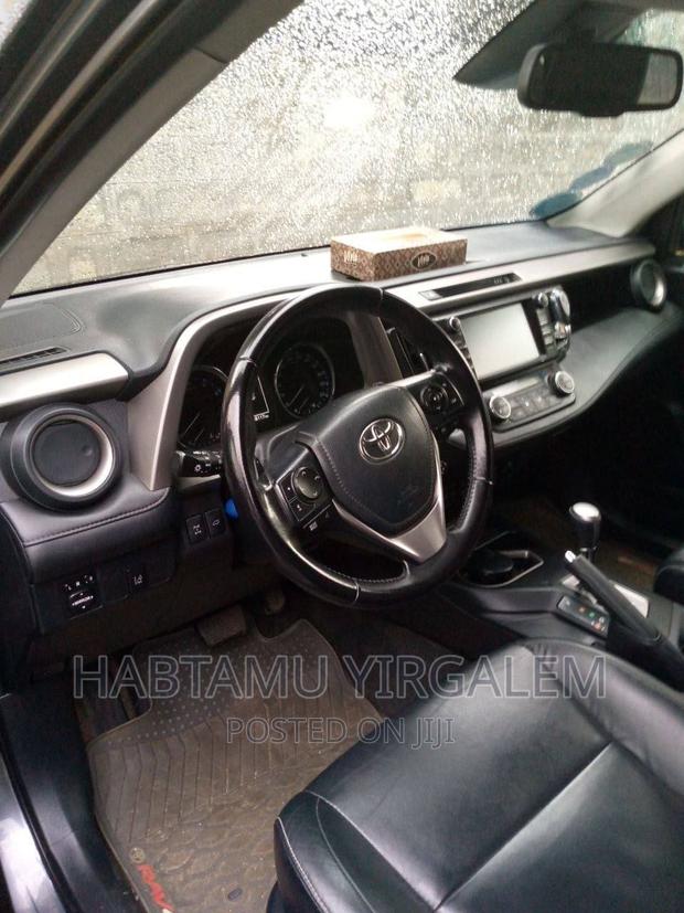 Toyota Land Cruiser 2013 White