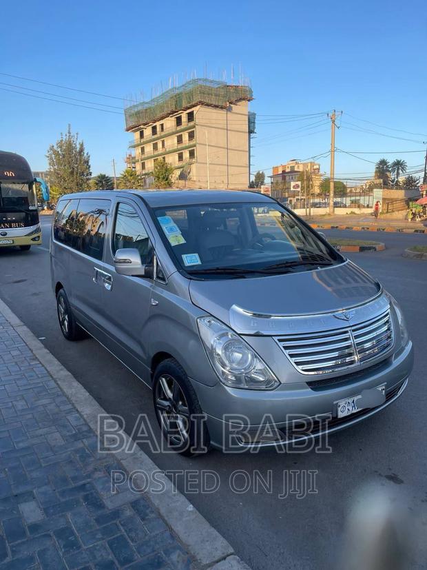 Hyundai Starex 2013 Silver