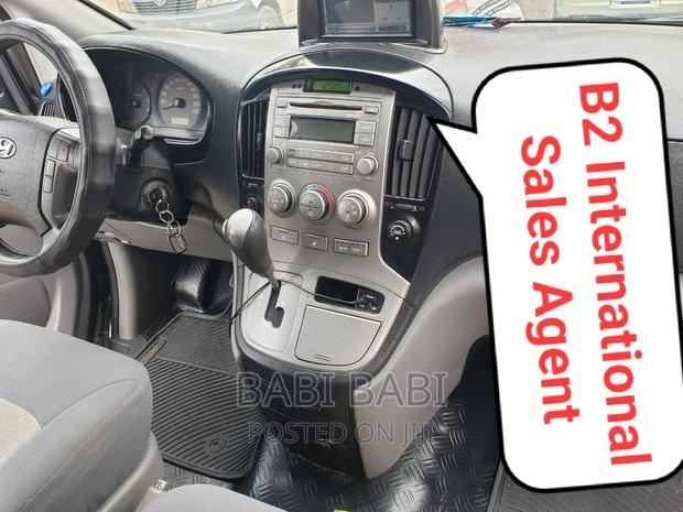 Hyundai Starex 2013 Silver