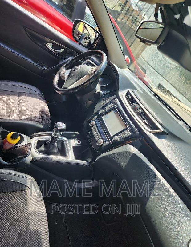 Nissan Qashqai 2016 Gray