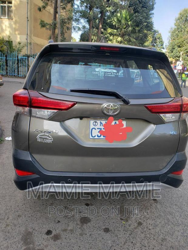 Toyota Rush 2023 Gray
