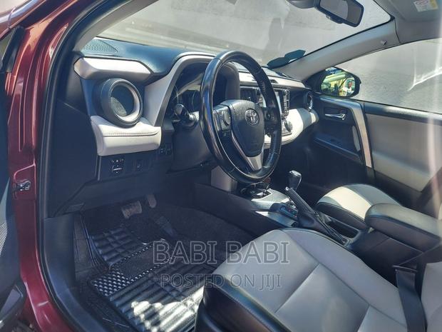 Toyota RAV4 2017 Burgundy