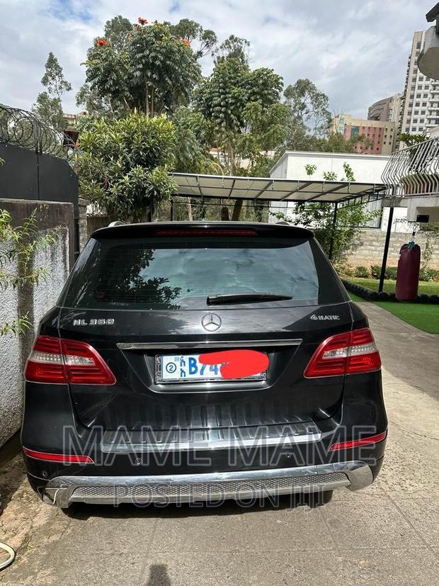 Mercedes-Benz 300TE 2017 Black