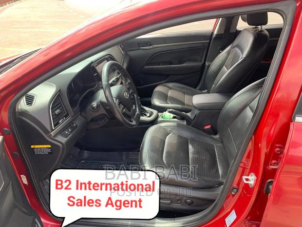 Hyundai Avante 2017 Red