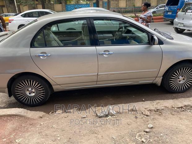 Toyota Corolla 2005 Gray