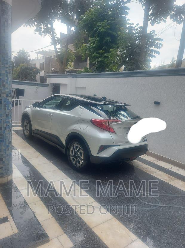 Toyota C-HR 2022 White