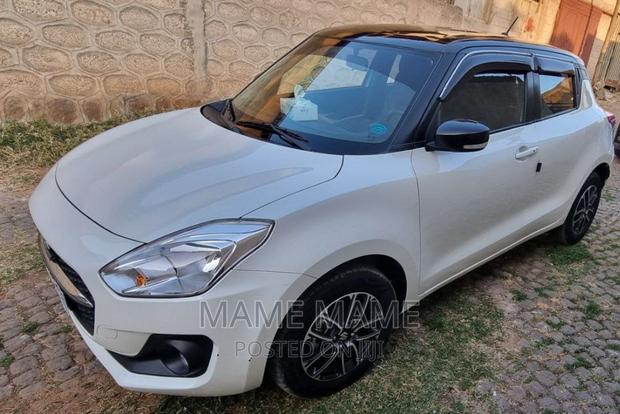 Suzuki Swift 2021 White