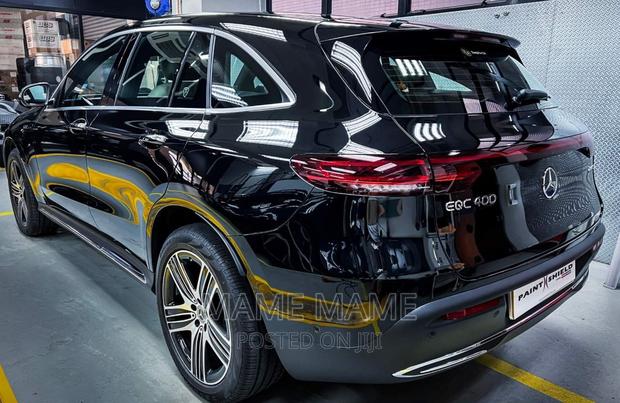Mercedes-Benz EQE 2023 Black