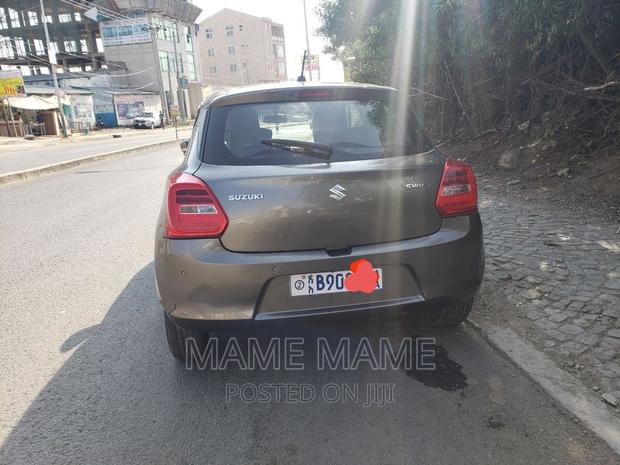New Suzuki Swift 2021 Gray