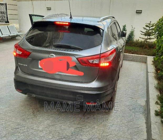 Nissan Qashqai 2016 Gray