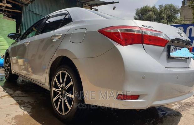 Toyota Corolla 2016 Silver