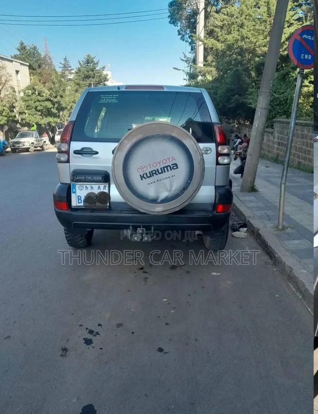 Toyota Land Cruiser 2009 Silver