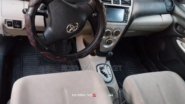 Toyota Belta 2007 Silver