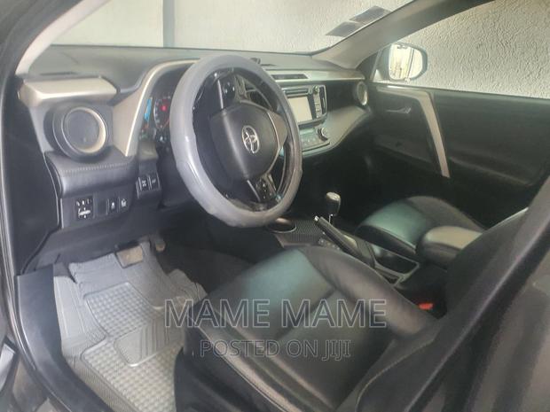 Toyota RAV4 2016 Blue