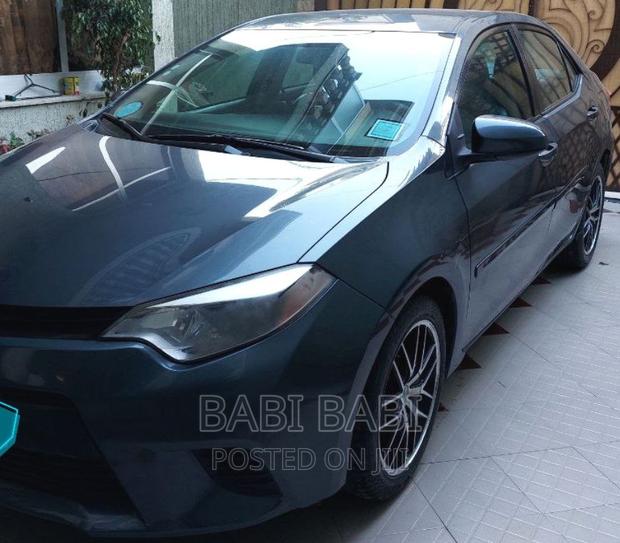 Toyota Corolla 2016 Gray