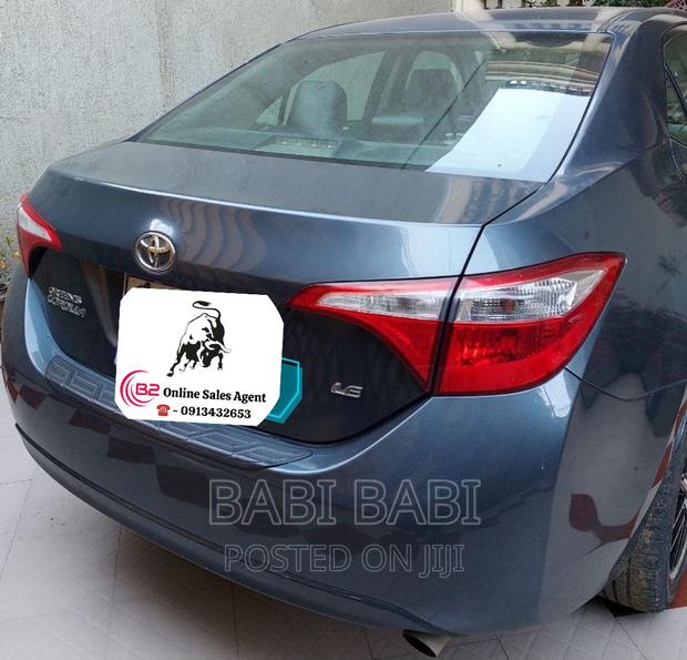 Toyota Corolla 2016 Gray