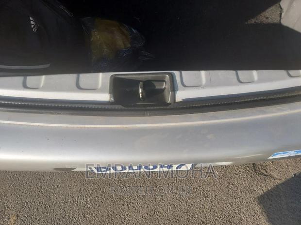 Toyota Vitz 2002 Silver