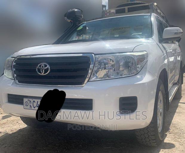 Toyota Land Cruiser 2013 White