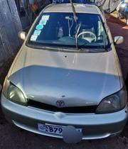 Toyota Platz 2001 White for sale