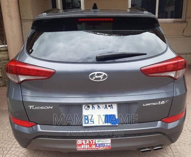 Hyundai Tucson 2017 Gray