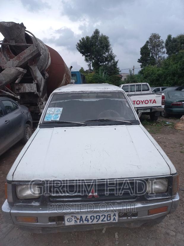 Mitsubishi L200 Double Cab 3.0 4WD 1992 White