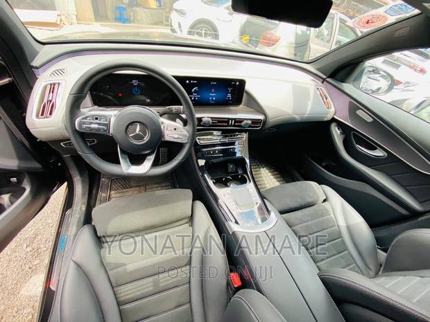 Mercedes-Benz EQE 2023 Black