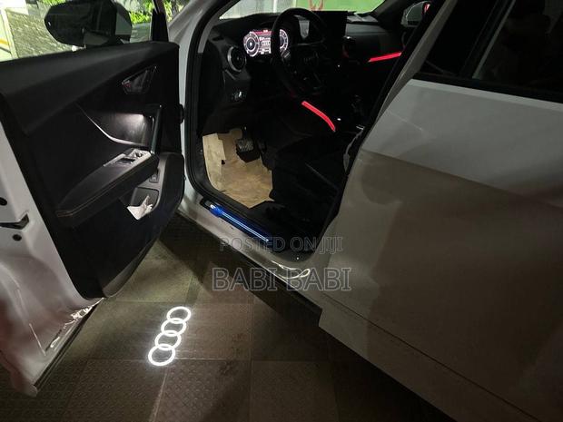 Audi Q2 2022 White