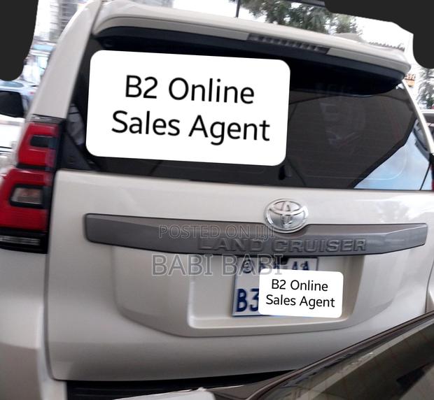 Toyota Land Cruiser Prado 2017 White