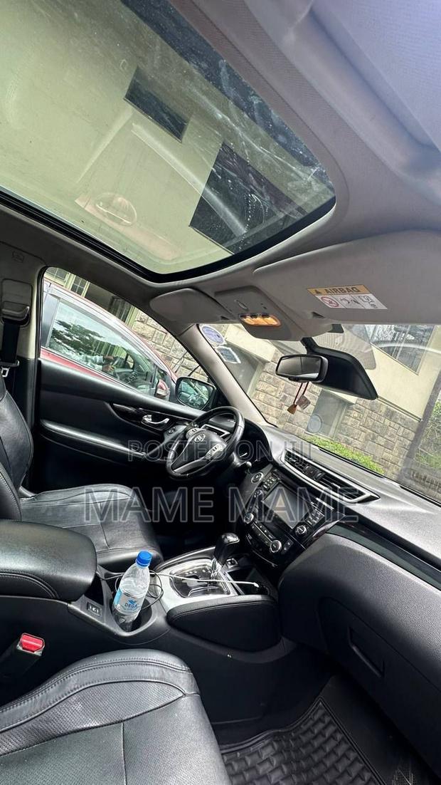 Nissan Qashqai 2017 Gray