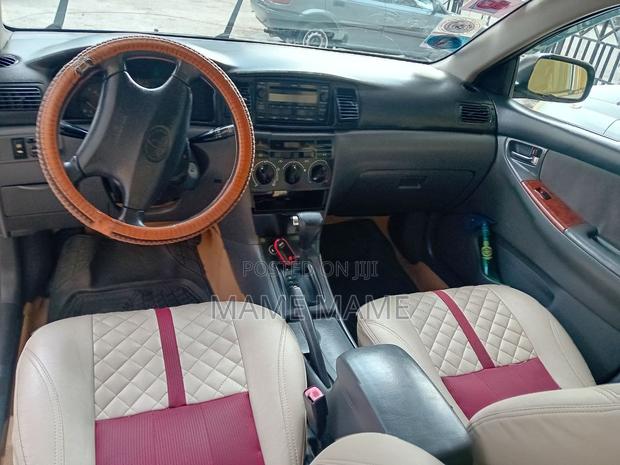Toyota Corolla 2005 Silver