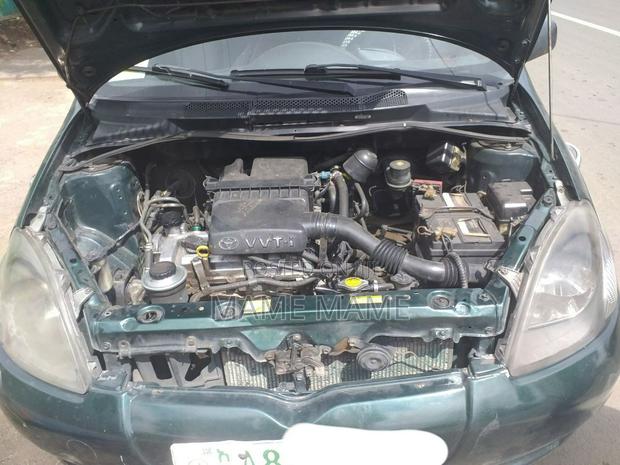 Toyota Vitz 1999 Blue