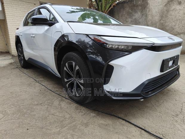 New Toyota bZ4X 2023 White