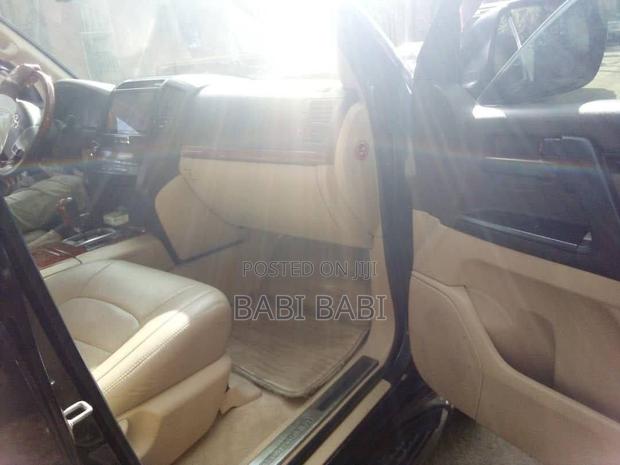 Toyota Land Cruiser 2015 Black
