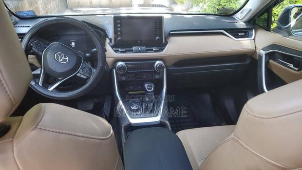 New Toyota bZ4X 2023 Silver