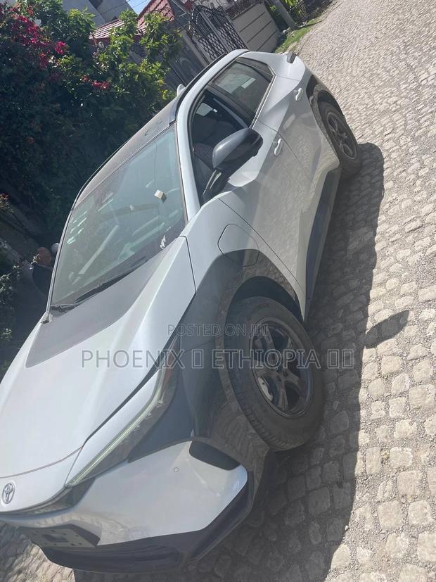 Toyota bZ4X 2023 White