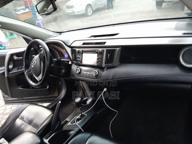 Toyota RAV4 2014 Brown