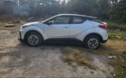 New Toyota C-HR 2023 White for sale