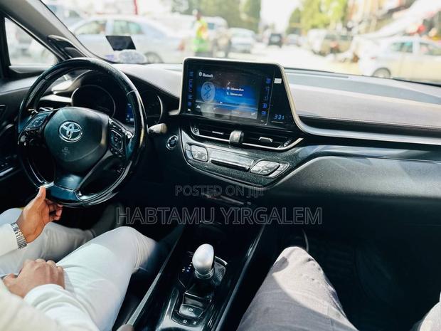 Toyota C-HR 2017 Matt Black