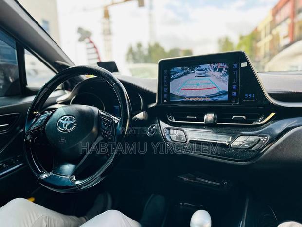 Toyota C-HR 2017 Matt Black