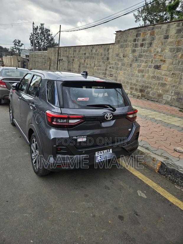 New Toyota Raize 2022 Gray