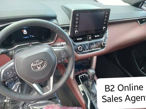 New Toyota Corolla Cross 2023 White